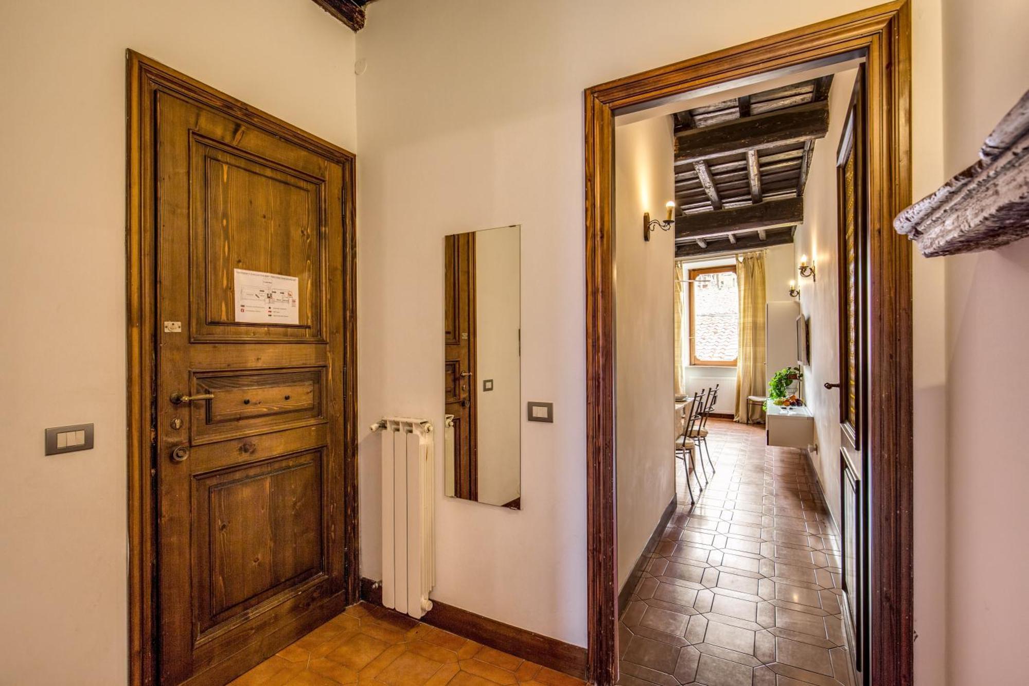 Elegant Apartment Behind The Colosseum Rzym Zewnętrze zdjęcie
