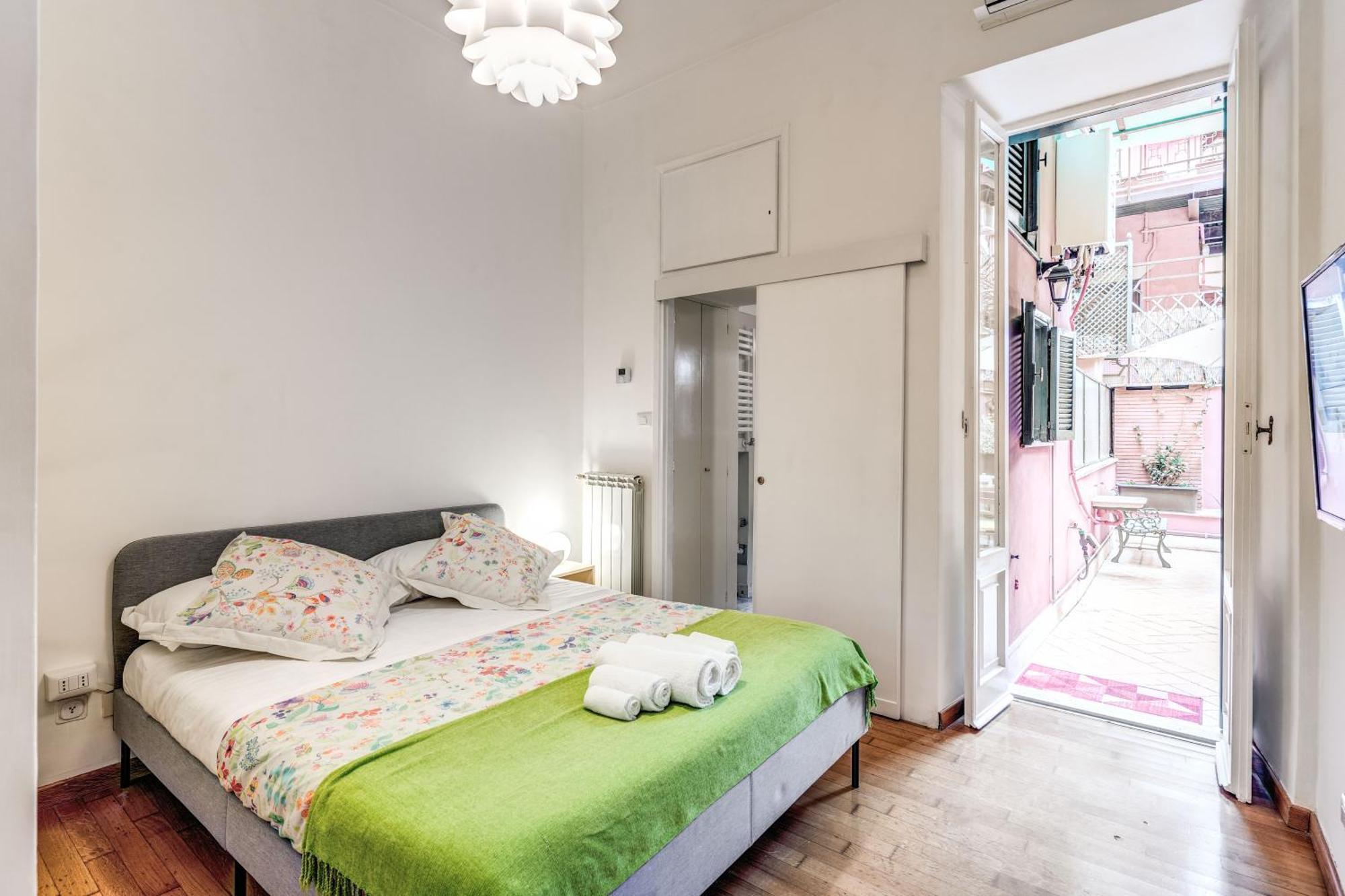 Elegant Apartment Behind The Colosseum Rzym Zewnętrze zdjęcie