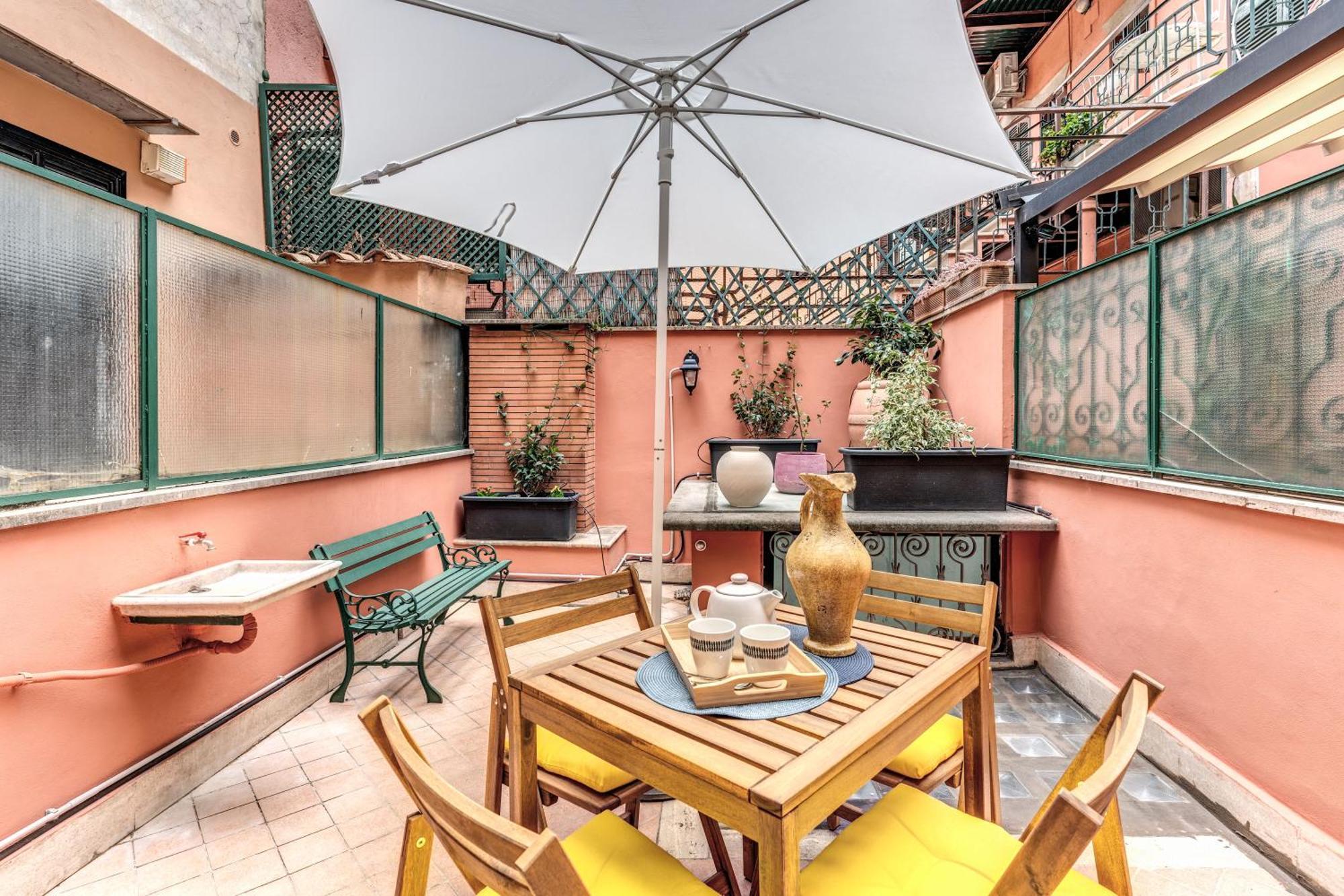 Elegant Apartment Behind The Colosseum Rzym Zewnętrze zdjęcie