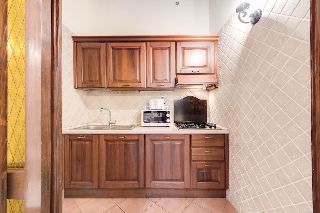 Elegant Apartment Behind The Colosseum Rzym Zewnętrze zdjęcie