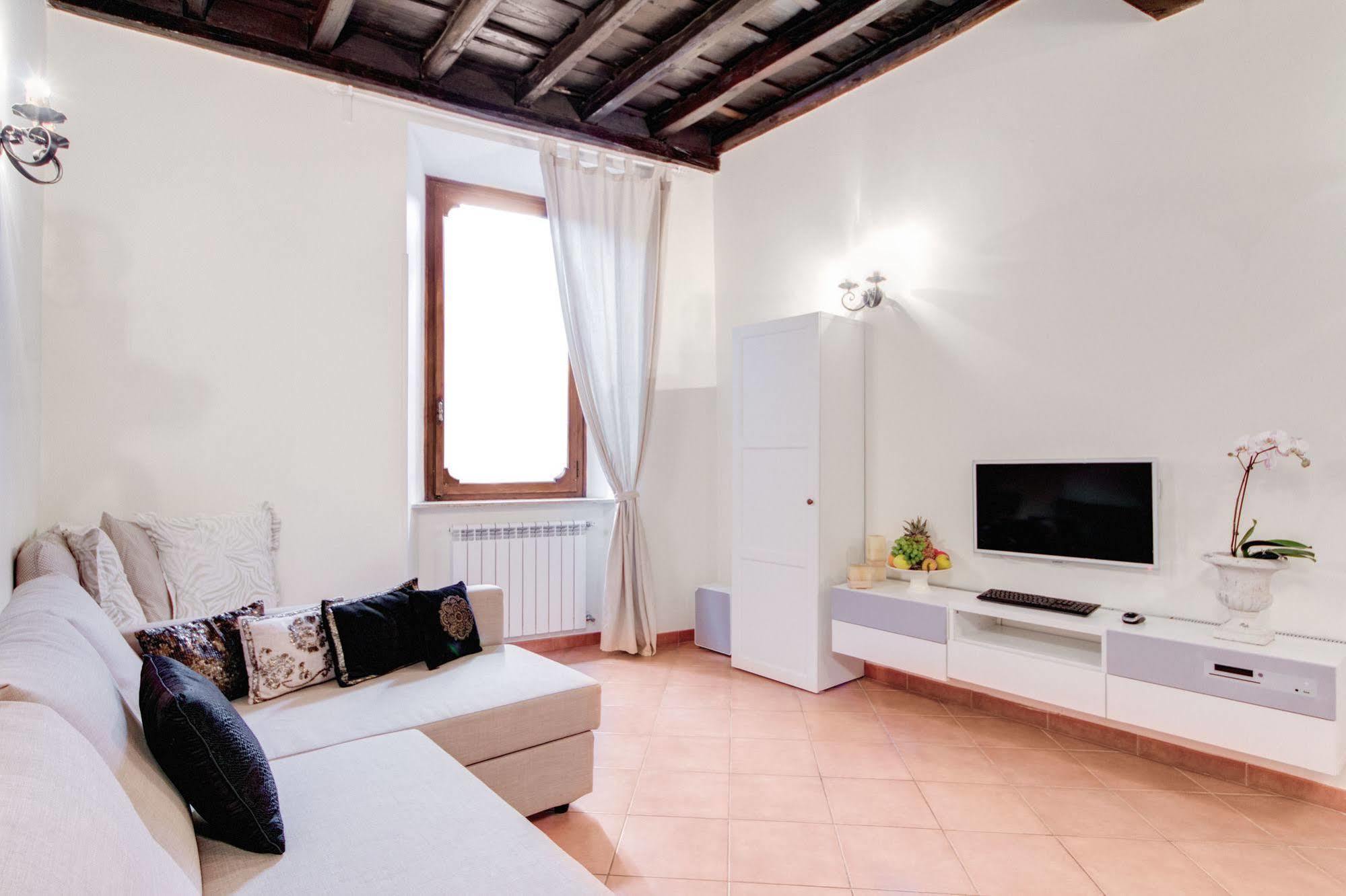 Elegant Apartment Behind The Colosseum Rzym Zewnętrze zdjęcie