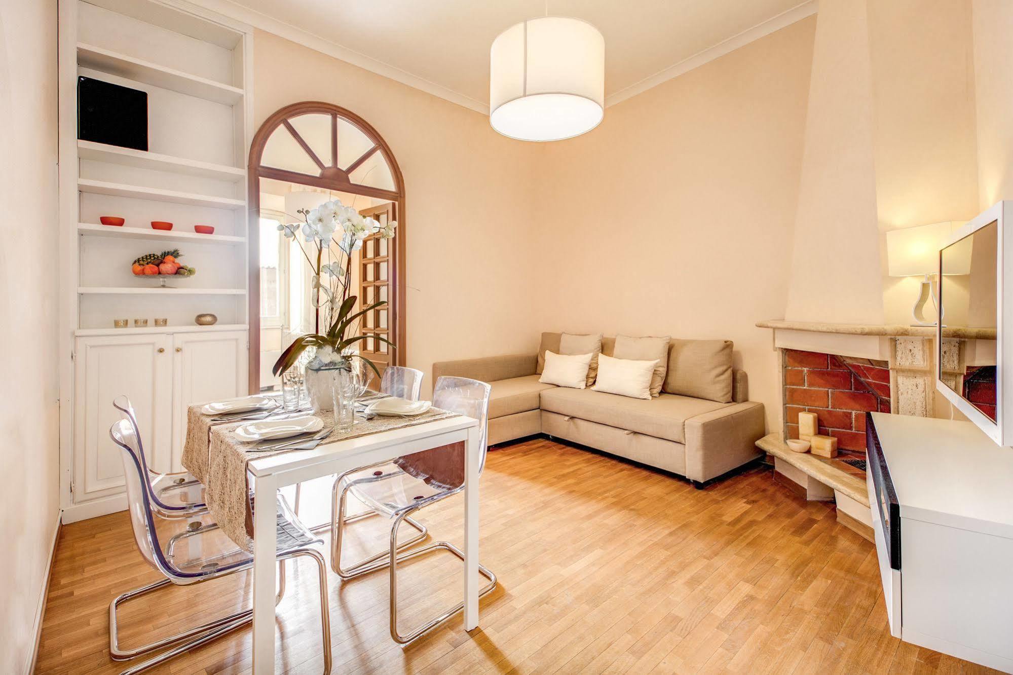 Elegant Apartment Behind The Colosseum Rzym Zewnętrze zdjęcie