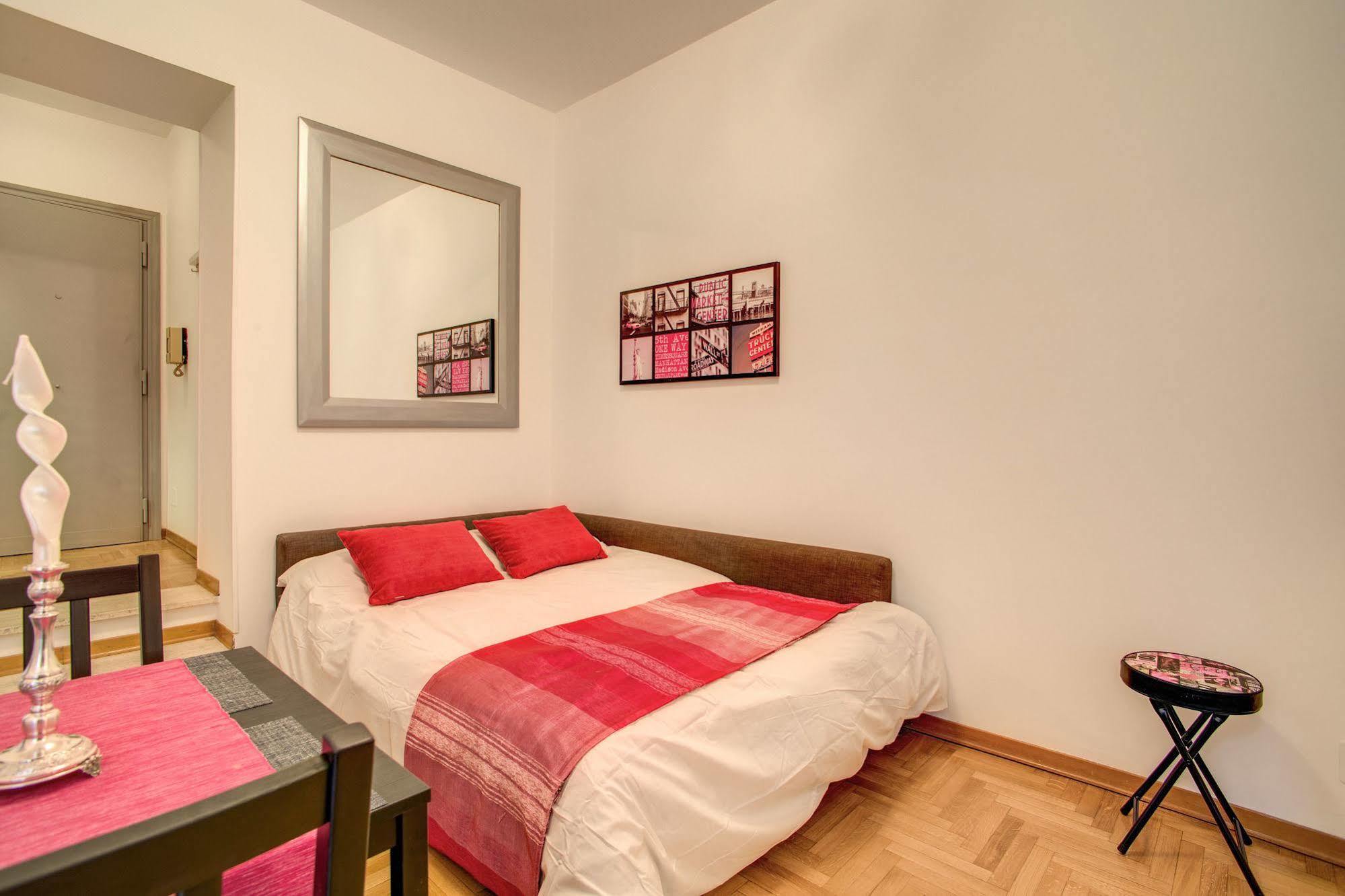 Elegant Apartment Behind The Colosseum Rzym Zewnętrze zdjęcie